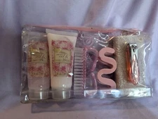 Simple Pleasures Foot Care Kit Lotion Exfoliating Tools & Accessories in Pouch