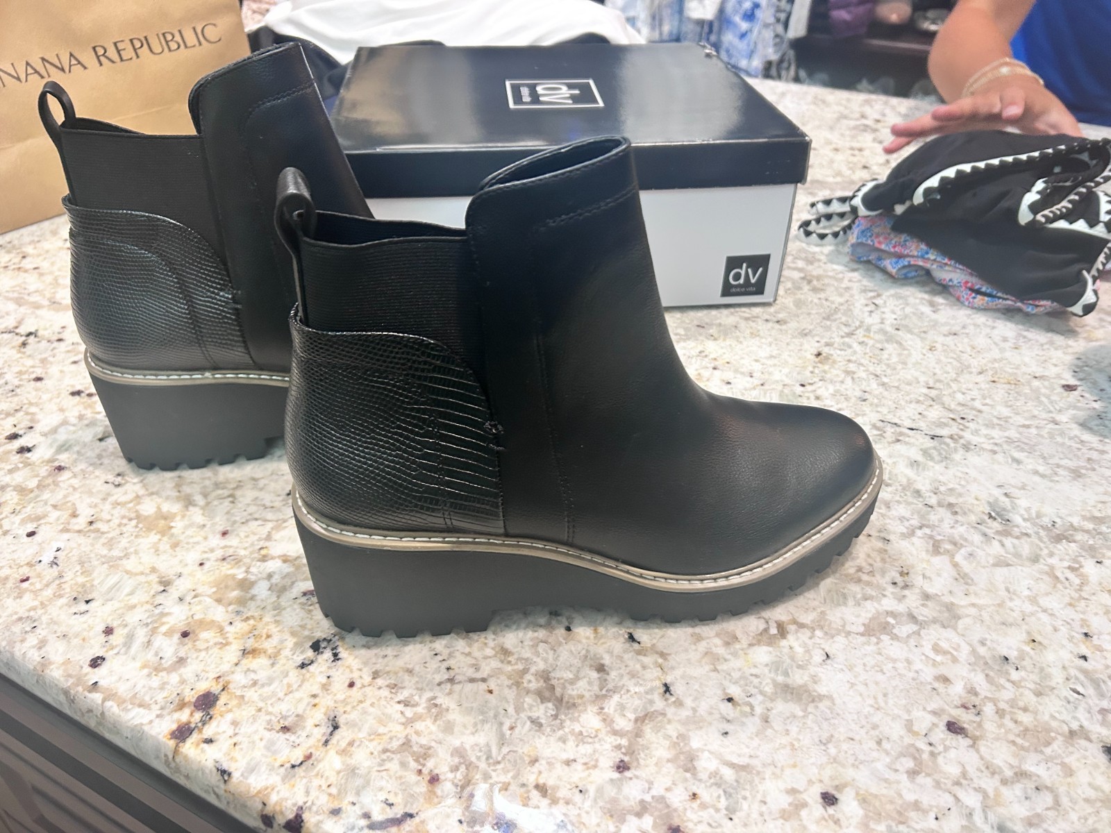 dolce vita boots size 9 black