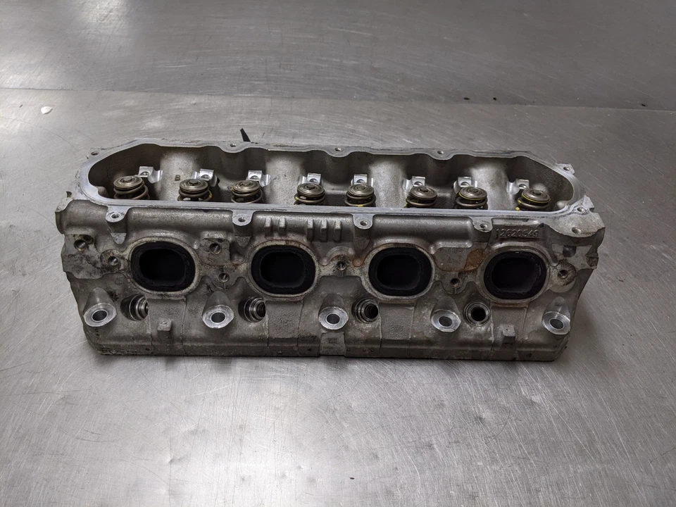 Левая головка блока цилиндров для 15-20 GMC Yukon XL Denali 6.2 12620549 со стороны водителя на бензине - Изображение 3 из 4