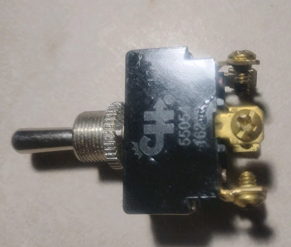  Interruptor de palanca Cole Hersee modelo # CHS-55054BX-JN resistente 25 amperios 12 V Foto 2 de 4