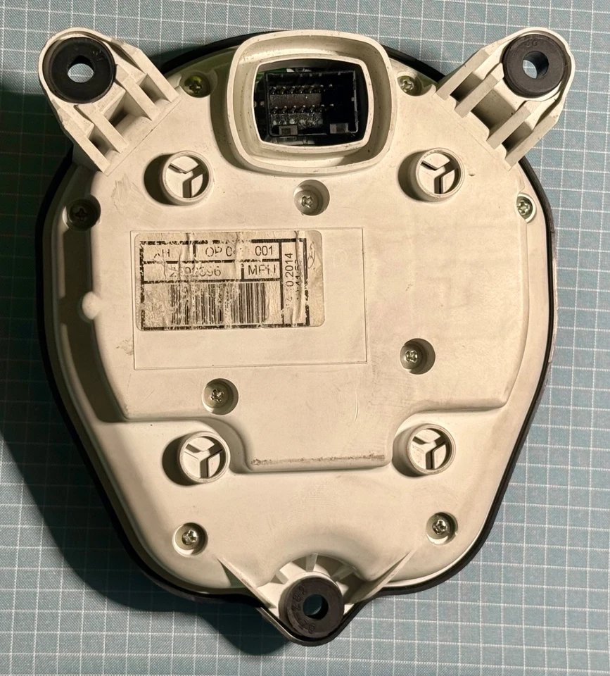 2014 Triumph Rocket III 3 Touring Instrument Gauge Speedometer EXCEPTIONAL - Image 3 of 3