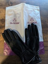 Women's Gloves. Black. Faux Supple Leather And Velvet. New. S/M.