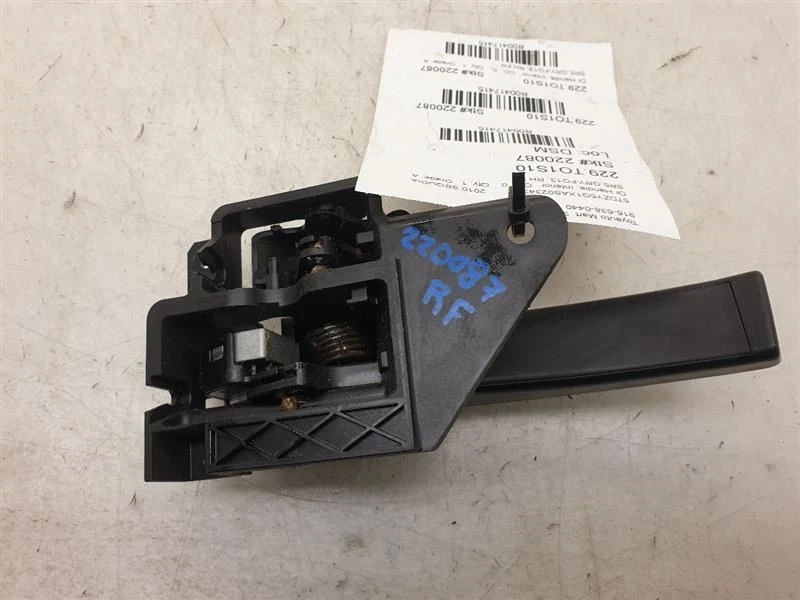 Toyota Sequoia SR5 2010 manija interior delantera del lado del pasajero Foto 3 de 4