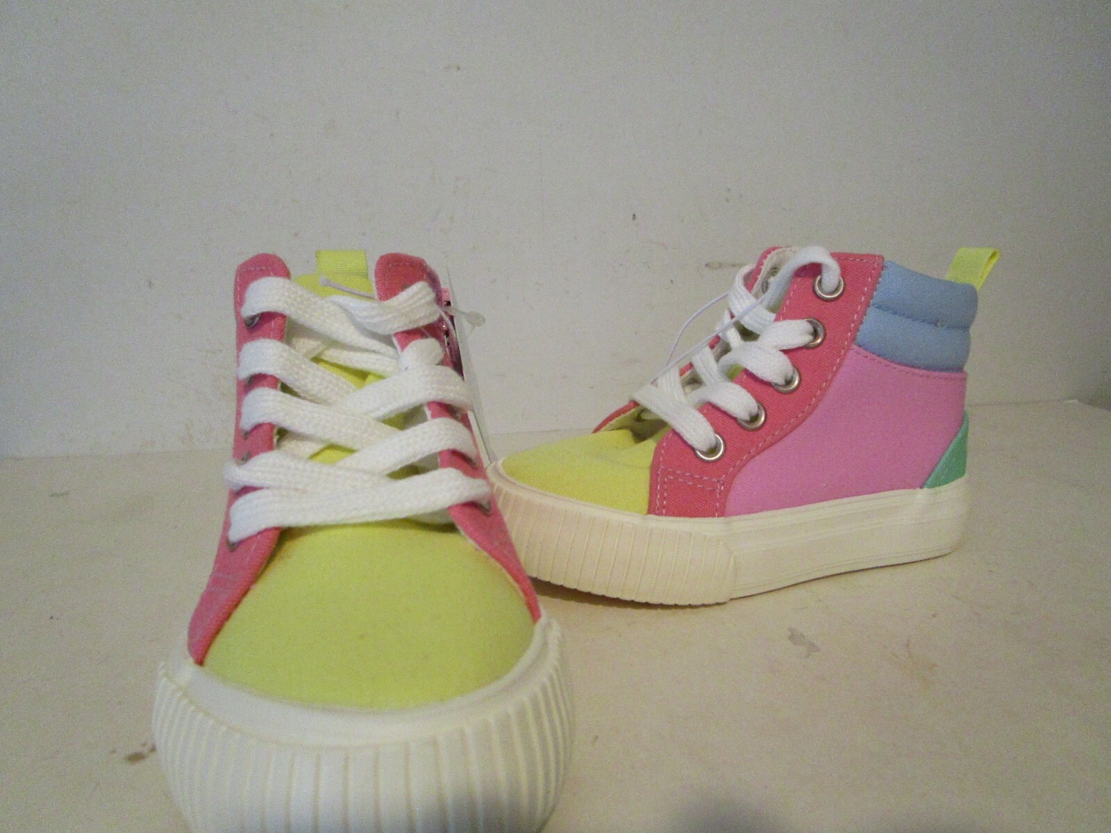 SAOLA Sneakers alla moda Cat & Jack bambina Nabi zip multicolore taglia 5