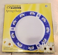 Oneida Spring Daisy 12 1/4" Round Platter Chop Plate Blue and White