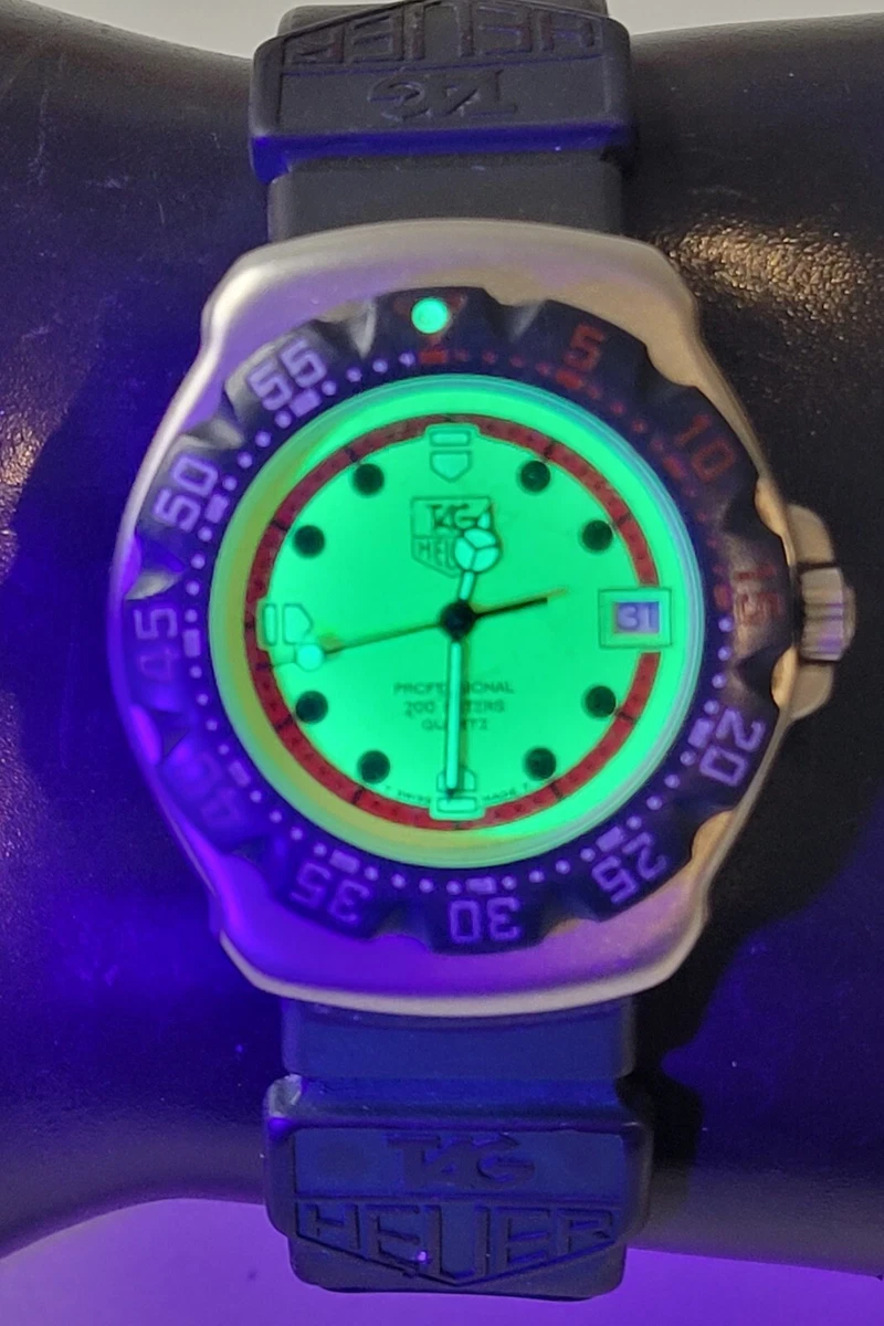 Tag Heuer Professional 371.513 200m illuminated Dial 35mm Quartz Men s Watch