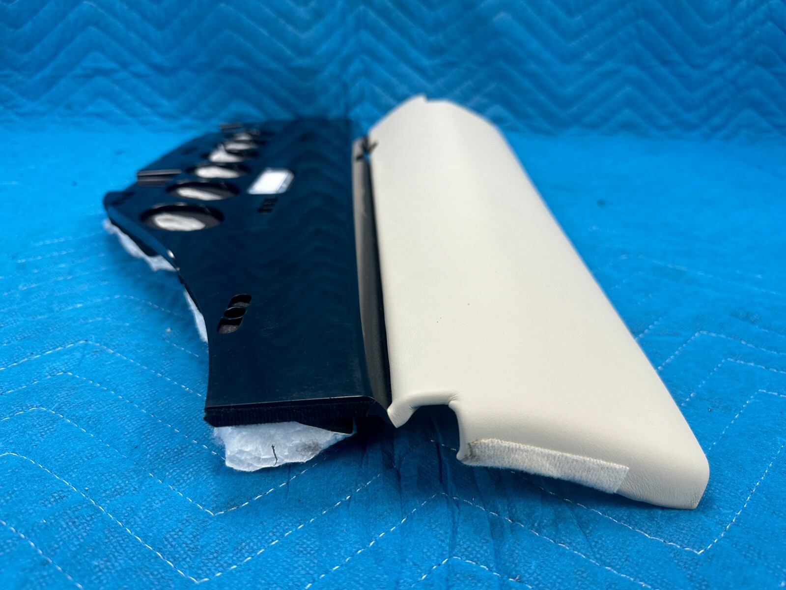 Bentley Flying Spur Dash Passenger's Lower Knee Trim Panel Ivory 2008-2012 OEM