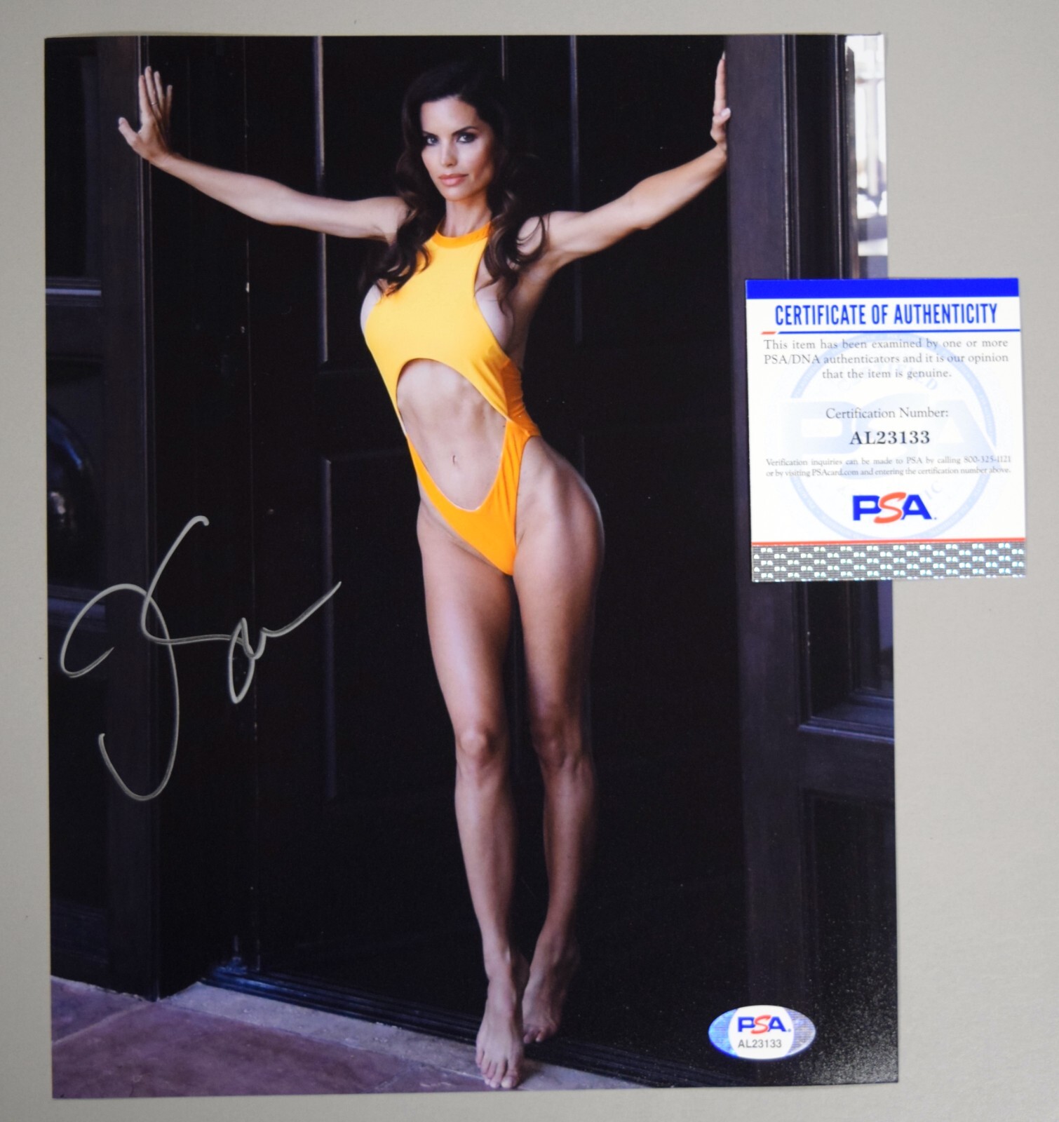 Jala Su Model Jala Sue Signed 8x10 Photograph Autograph Model PSA COA (IMAGE #22) | eBay