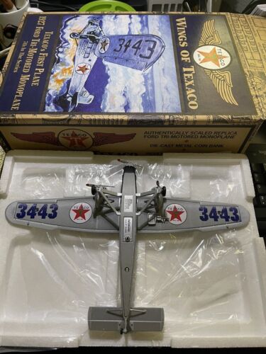 WINGS OF TEXACO - 1927 Ford Tri-Motor Monoplane Coin Bank - #7 Ertl - Picture 4 of 8
