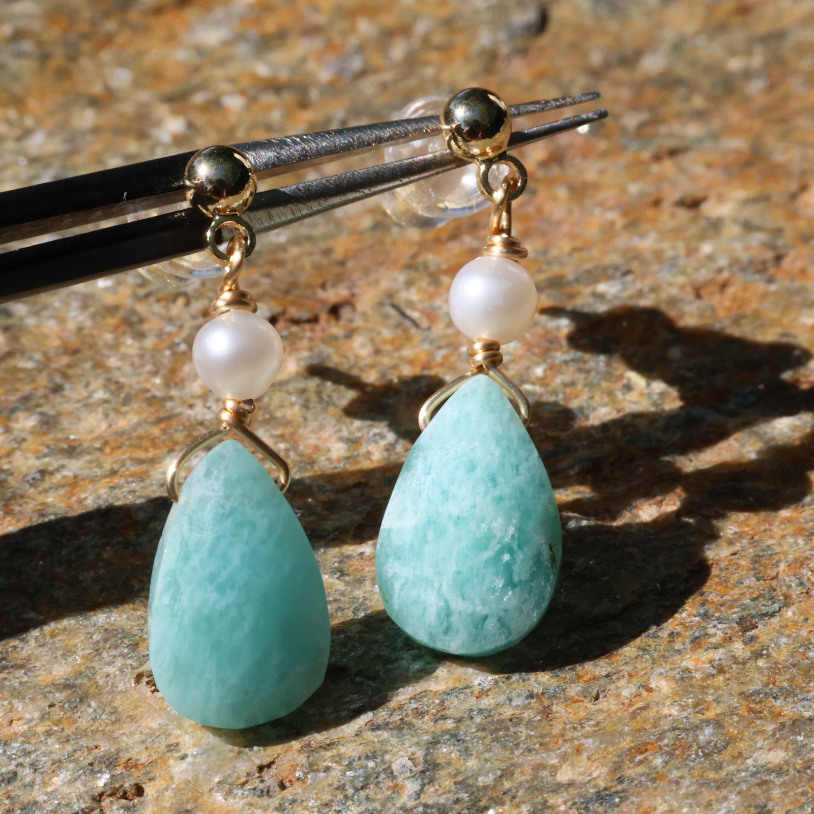 Boucles d'oreilles perle de culture et amazonite bleu turquoise le cadeau idéal