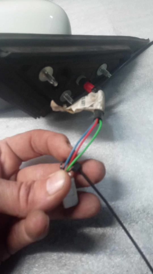 Espejo retrovisor de puerta izquierdo usado se adapta a: Nissan Altima Power Sdn 2018 sin calefacción sin giro LED Foto 2 de 4