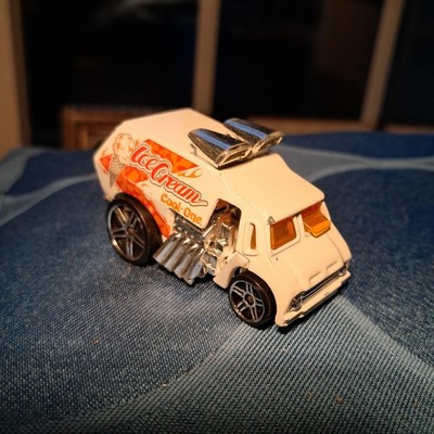 Cool One Ice Cream 2004 Hot Wheels Modellauto