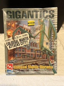 1996 AMT ERTL Gigantics Colossal Mantis Diorama Model Kit SEALED #8389