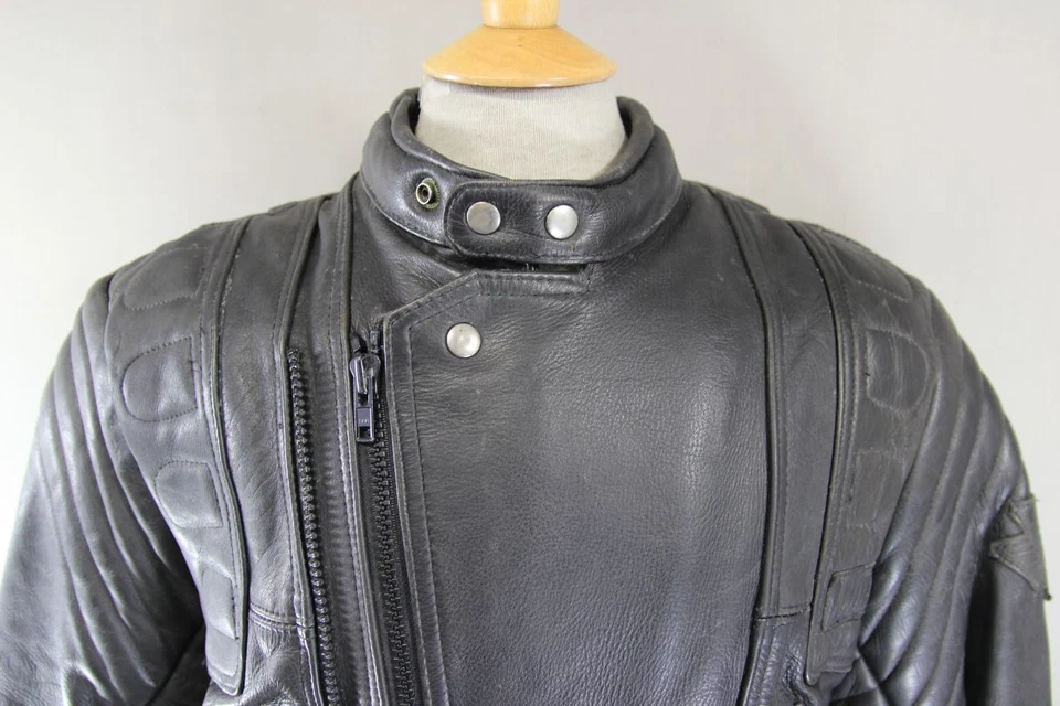 AKITO MERMERCURY PLUS КЛАССИЧЕСКАЯ ЧЕРНАЯ КОЖАНАЯ БАЙКЕРСКАЯ КУРТКА С ЗАЩИТОЙ СПИНЫ 42-44» - Изображение 3 из 4