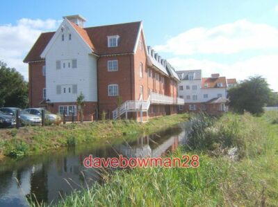 FOTO RUSHBROOK HAUS AM FLUSS GIPPING URSPRÜNGLICH EINE VOLLMÜHLE FÜR