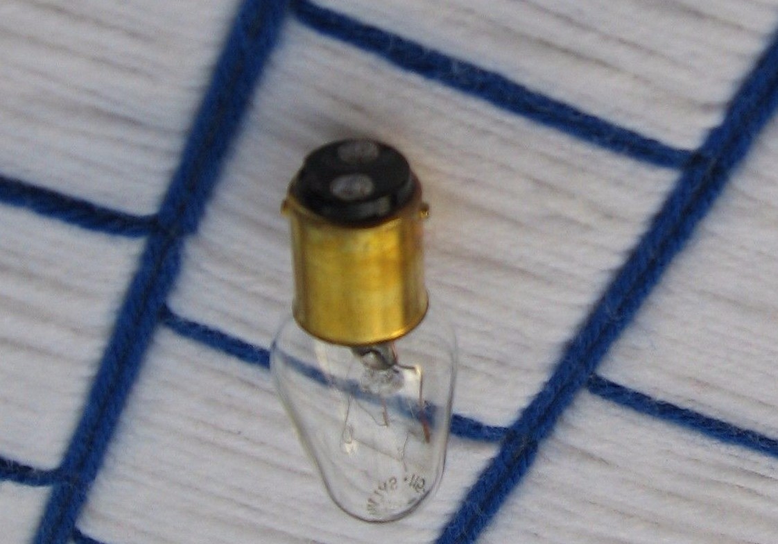 10C7DC 120V 10W Double Contact Bayonet Light Bulb