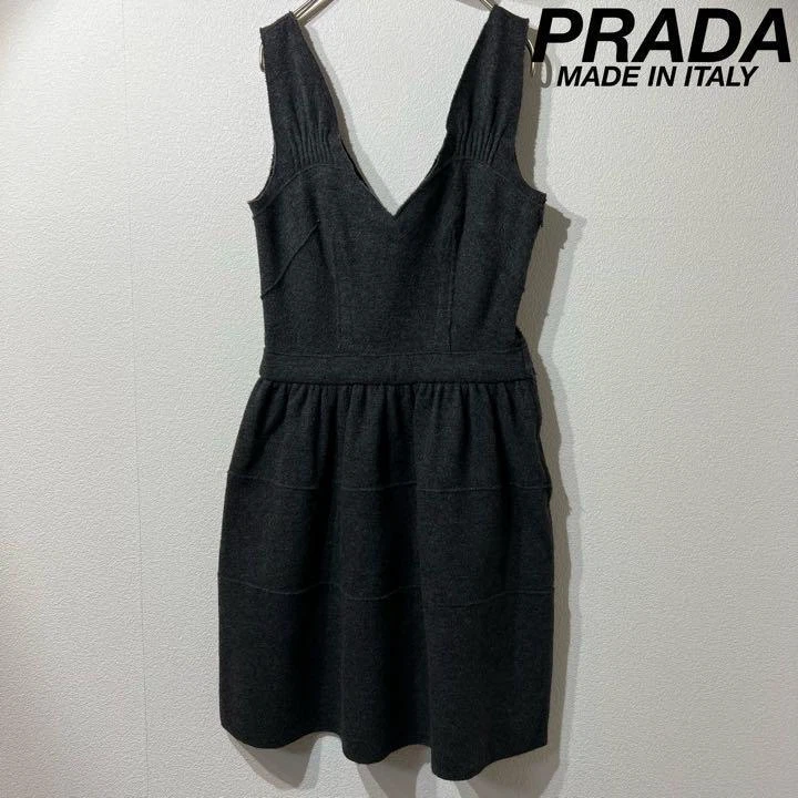 Raro abito estivo senza maniche Prada alta qualità 38