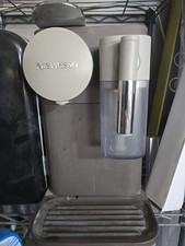 Nespresso DeLonghi EN500W Lattissima One Espr...