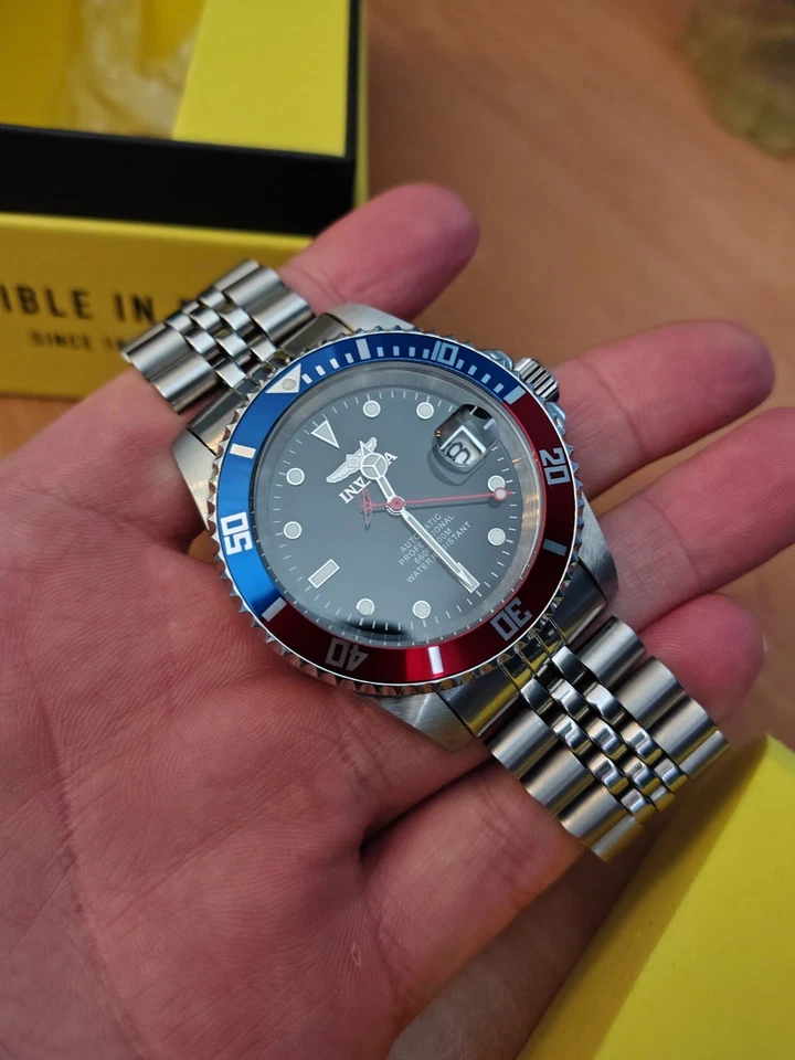 Invicta Boxed 42mm Pepsi Bezel Dive Watch - Boxed In Great Shape. Automatik - Bild 2 von 4