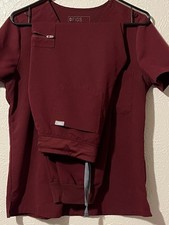 2 pc FIGS Scrubs Women's Small Catarina Top  Zamora Jogger Bottom SET Burgundy