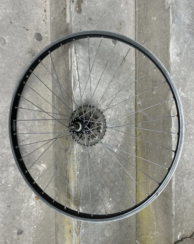 26 Inch SCURMANN DH rear Wheel With QUANDO hub