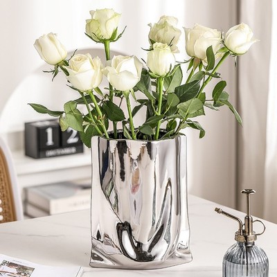 Silberne Plissee Keramik Vase - leicht Luxus modernes Dekor