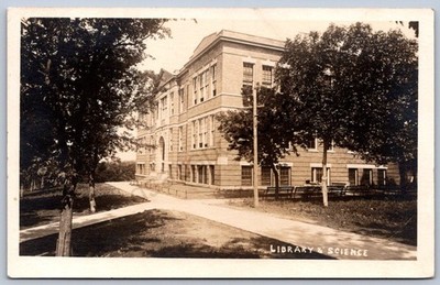 K39/ Wayne Nebraska RPPC Postcard c1910 College Building Library 507