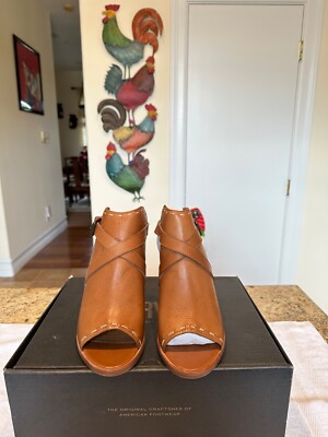 FRYE Dani Pickstitch  Shield  9M. New In Box