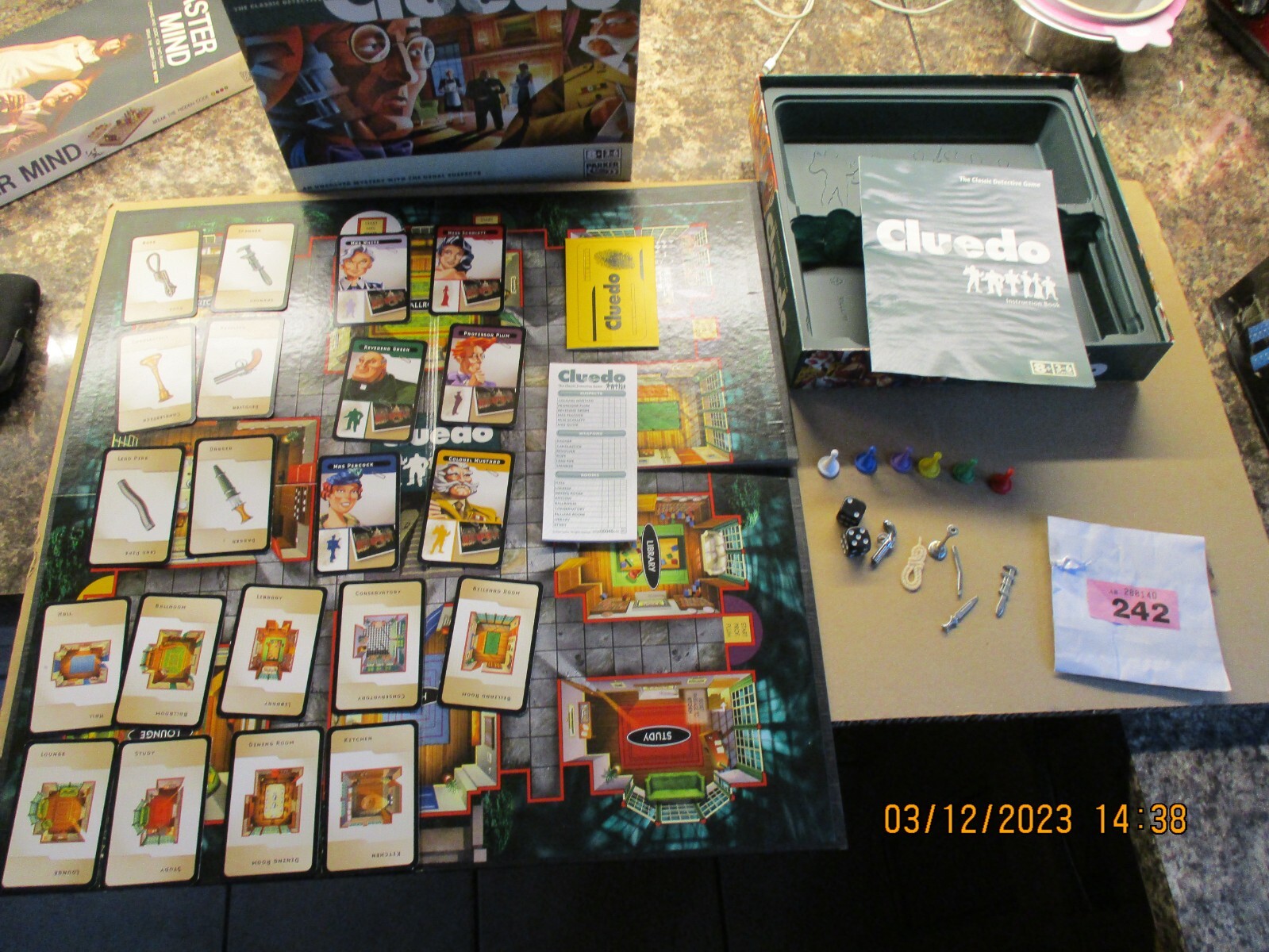 Cluedo The Classic Detective Board Game by Parker 2003 eBay