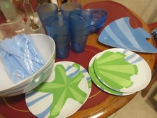 PLASTIC OUTDOOR PICNIC SERVING SET Bowls Plates Cups Utensils BEACH DESIGN NEW