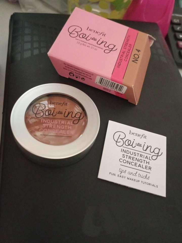 Benefit Boiing Industrial Strength Correttore Occhiaie ScureN. 4 - Immagine 4 di 4