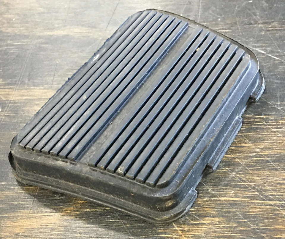 Pastilla de pedal embrague freno camión Chevrolet 1960-1972 3901510 chevy gm Foto 2 de 4