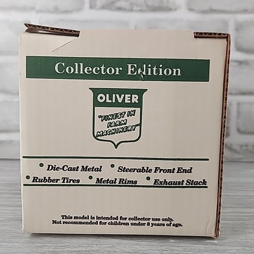 SpecCast 1/16 Scale Oliver Row Crop 77 w/ Crown Fenders Crossroads Toy Show 1996 - Picture 9 of 13