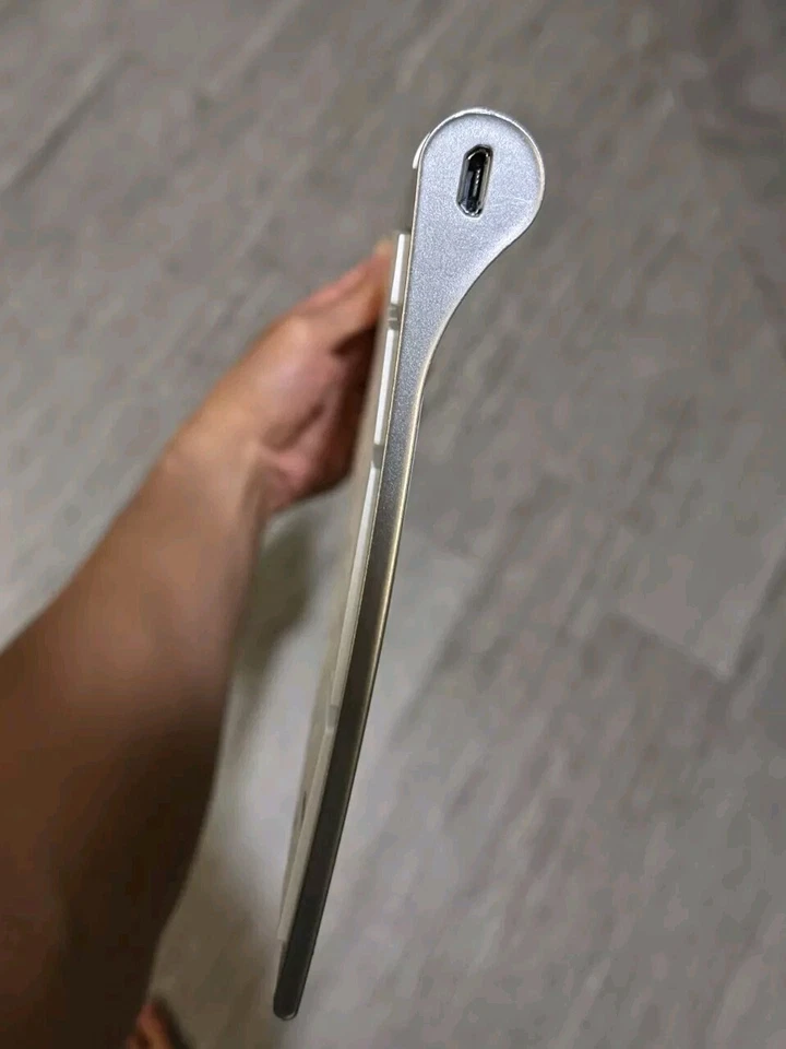 iClever BK10 Bluetooth Keyboard Multi Device Keyboard Rechargeable Bluetooth 5.1 - Image 4 of 4