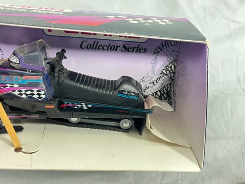 1997 POLARIS Indy Ultra SPX SE Black Die Cast Snowmobile 1:16 NIB - Picture 5 of 8