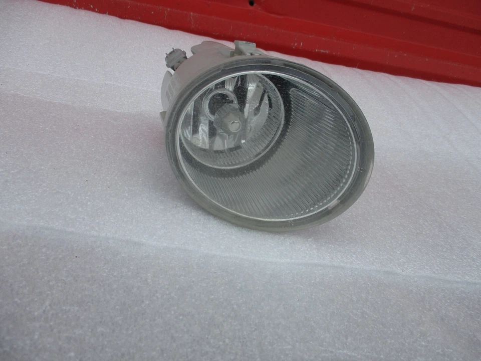 Conjunto de lámpara antiniebla lateral derecha OEM 2006 2007 Subaru B9 Tribeca OEM Foto 2 de 4