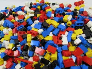 1 lb of legos