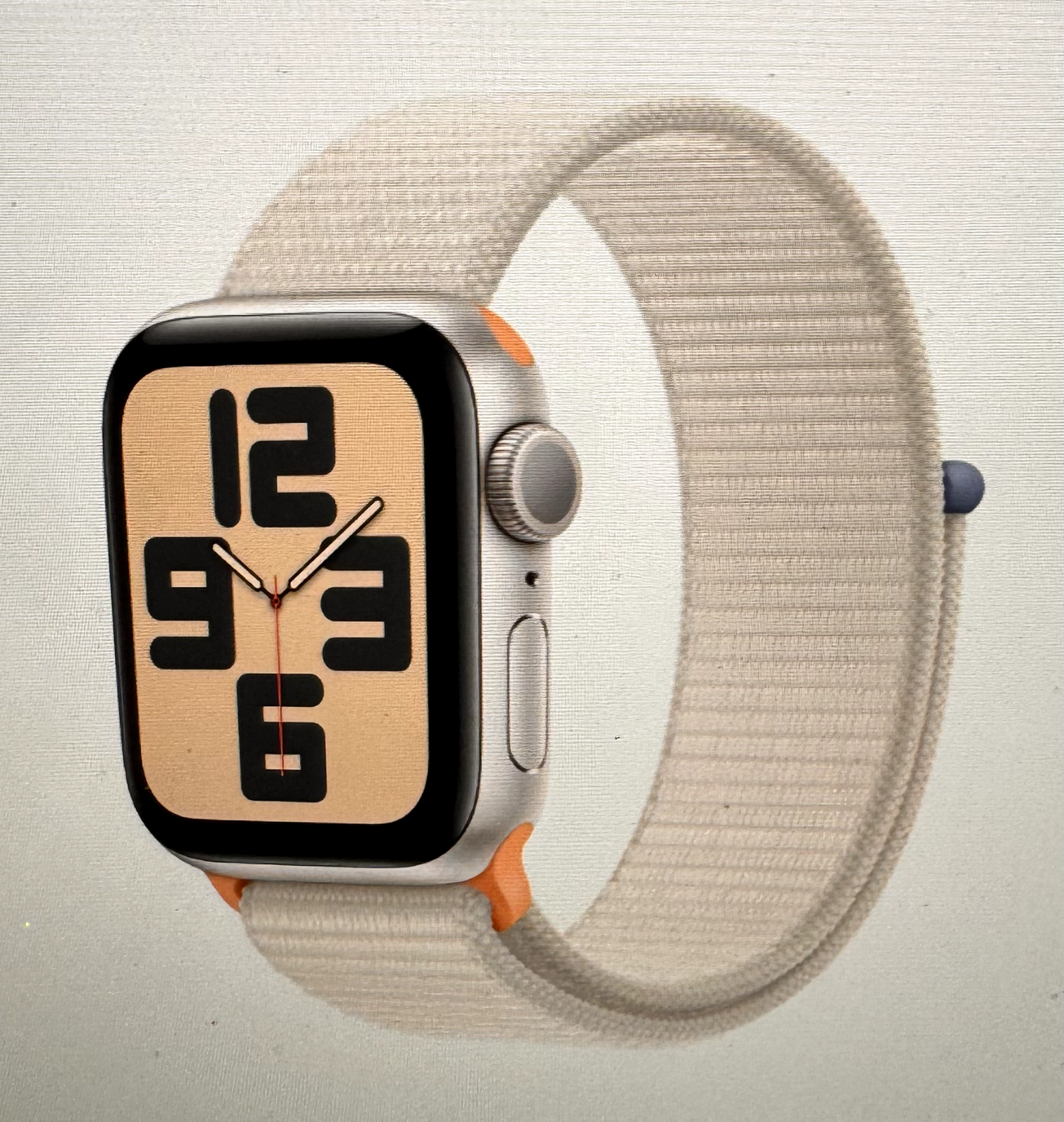 Apple Watch SE GPS 40mm Starlight Aluminum Case Retail $249 Starlight Sport Loop-image