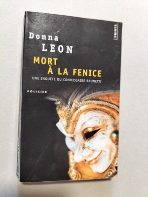 MORT A LA PHÖNIX DAMEN LEON POINTS POLIZIST