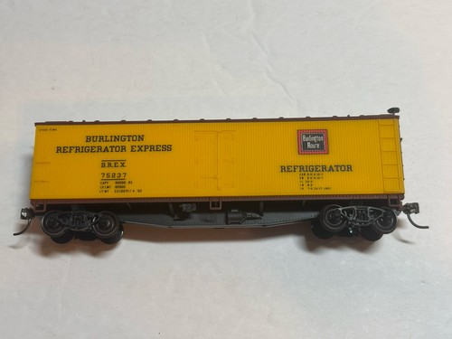 Frigorífico de madera Accurail escala HO 40’ Burlington B.R.E.X. 75237 con Kadees | Zustand: Used