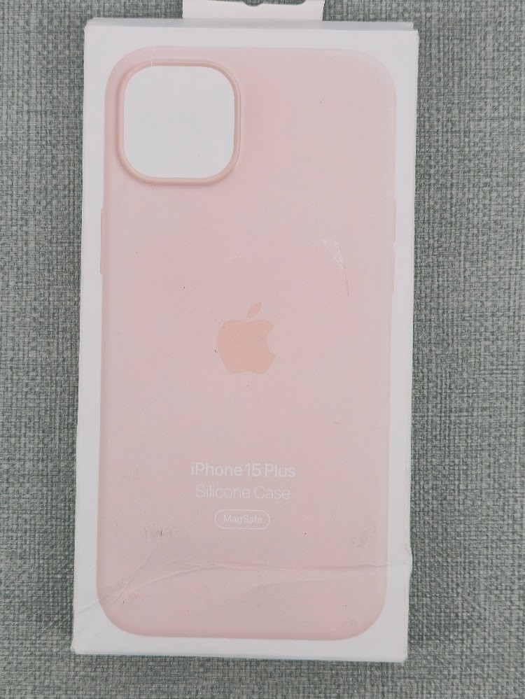 OEM Apple Silicone Case With MagSafe for iPhone 15 Plus Light