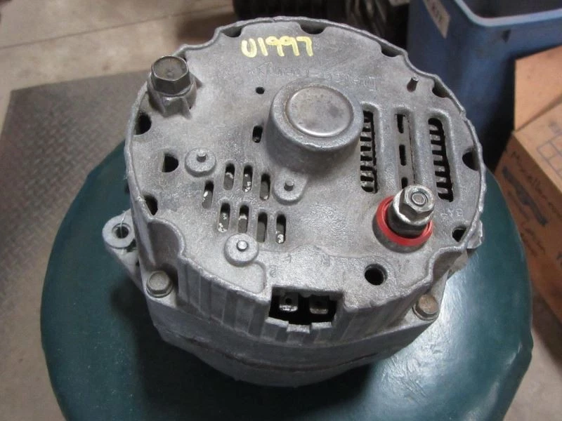 Alternador 66 amperios compatible con 83-88 EAGLE 175768 Foto 2 de 4