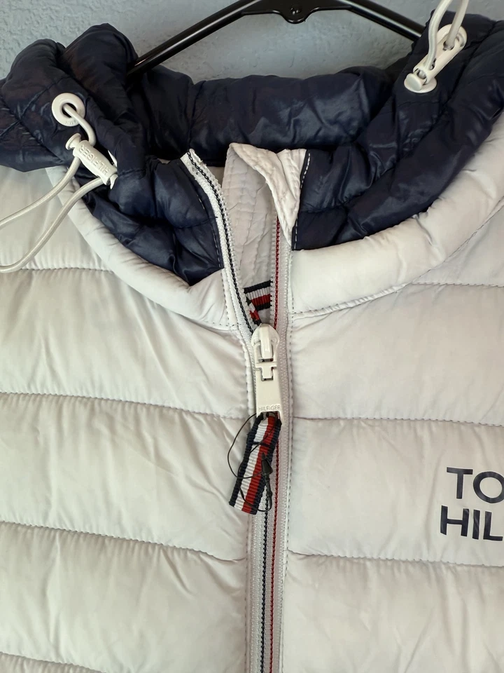 Tommy Hilfiger 夹克女式中号白色海军蓝可打包连帽轻便外套 — 第 3/4 张图片