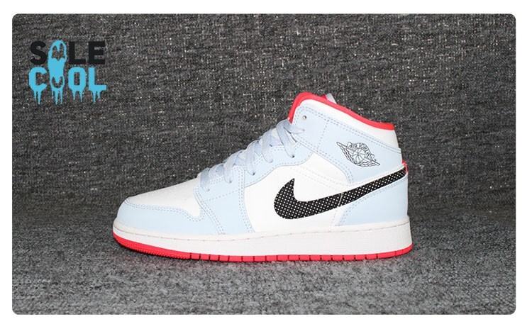 Nike Air Jordan 1 Mid ホワイト Nike Air Jordan 1 Mid Quilted Triple Off White Women Sz 8.5
