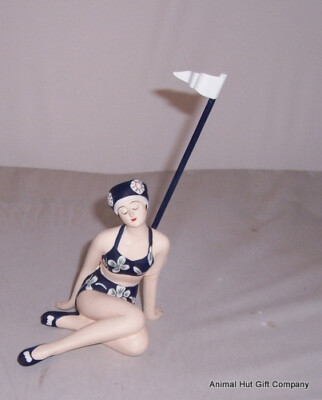 Enesco Bathing Beauty - Betty mit Fahne - Model No A24668