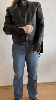 Genuine leather Y2K / 2000s classic black jacket zippers on