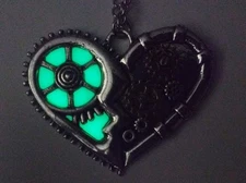 Steampunk Heart GLOW IN THE DARK Gear Fantasy Charm Pendant Necklace Cyberpunk