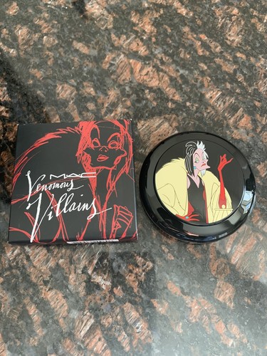Mac Cosmetics Venomous Villains Collection Her Own Devices Beauty Powder. - Picture 3 of 4