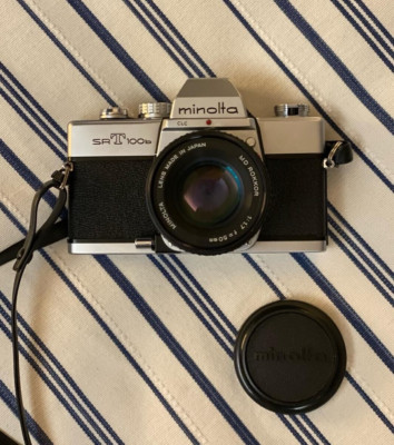 Minolta SRT 100b + MD Rokkor 50mm f/1.7 + BAG [NEAR MINT]