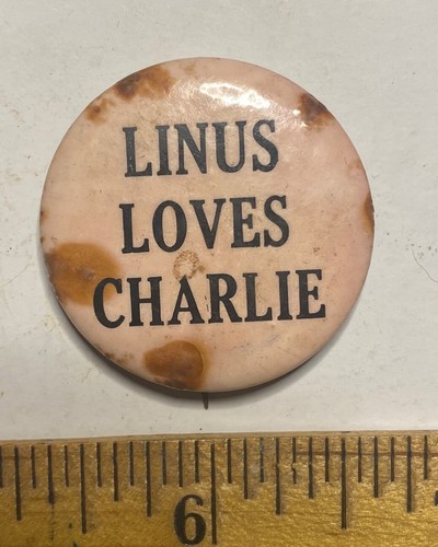 VINTAGE LGBTQ LESBIAN GAY PEANUTS PIN BACK BUTTON COUNTER CULTURE 1960s CARTOON